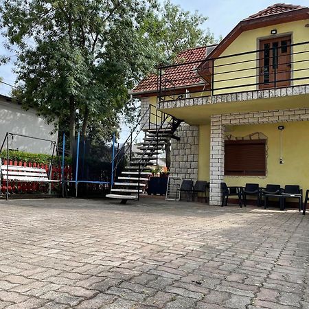 Edu Apartman Hajduszoboszlo Exterior photo